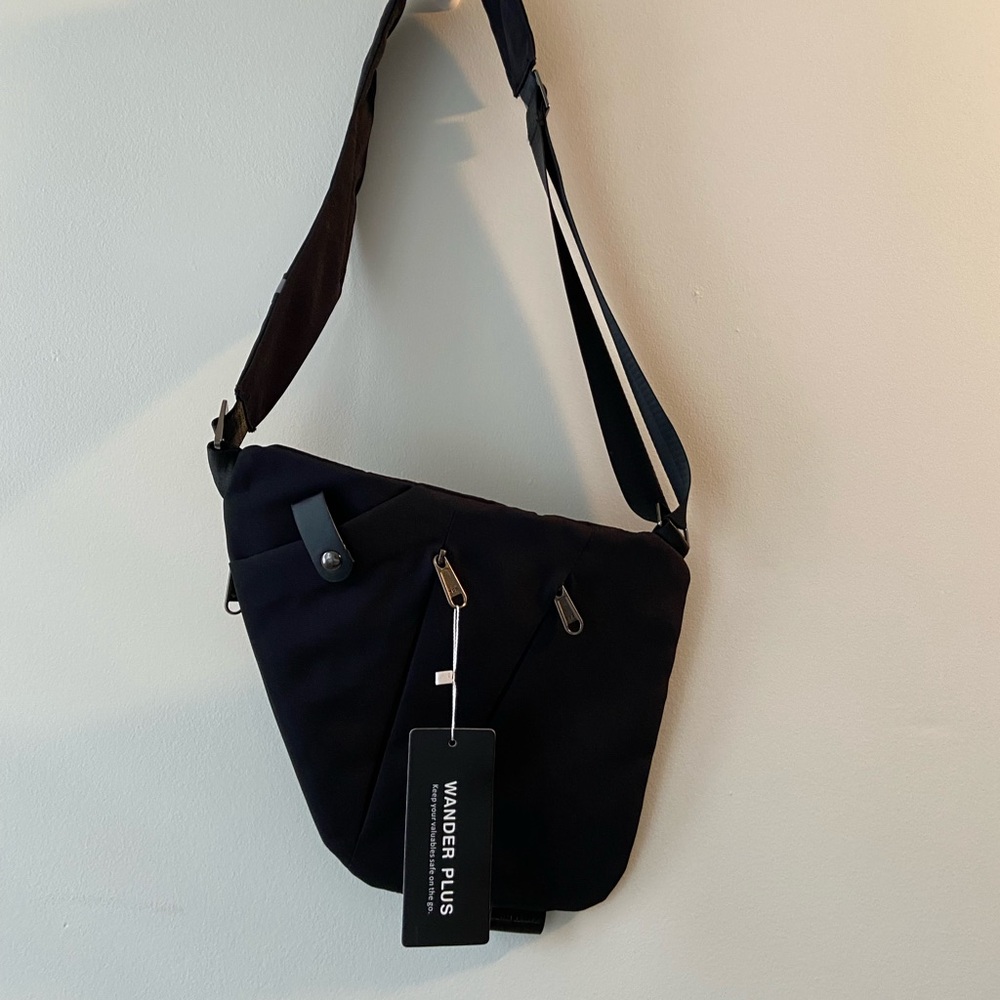 WANDER+ Anti-Theft Travel Bag NWT